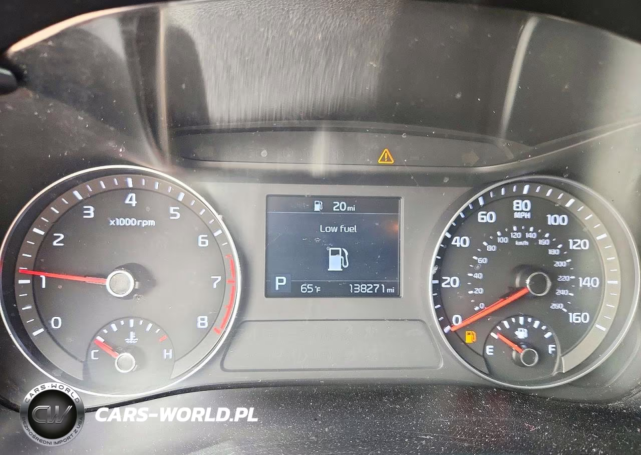 2019 Kia Forte Lxs VIN:3KPF24AD5KE060685 - 9