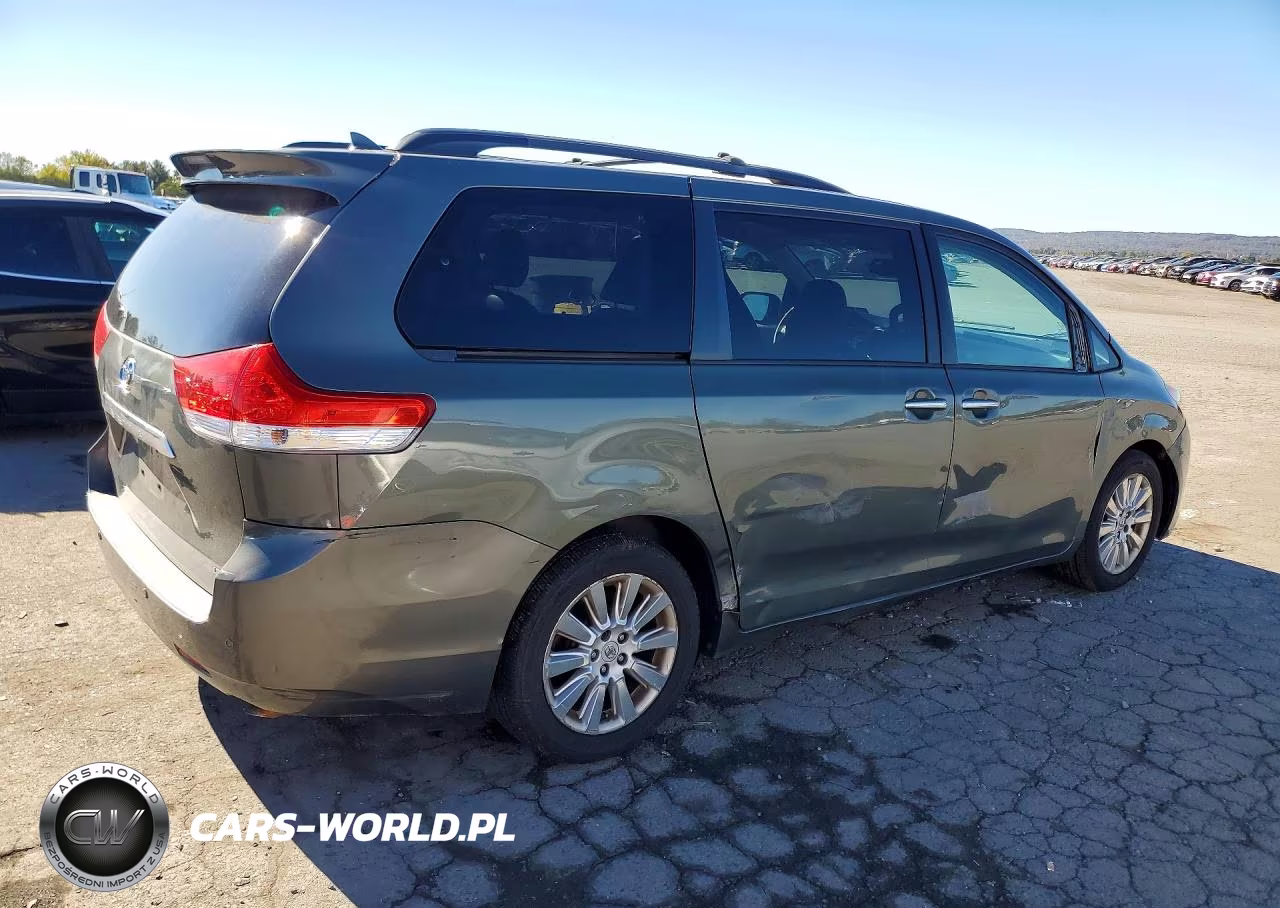 2011 Toyota Sienna Limited 7-Passenger VIN:5TDDK3DC2BS014354 - 3