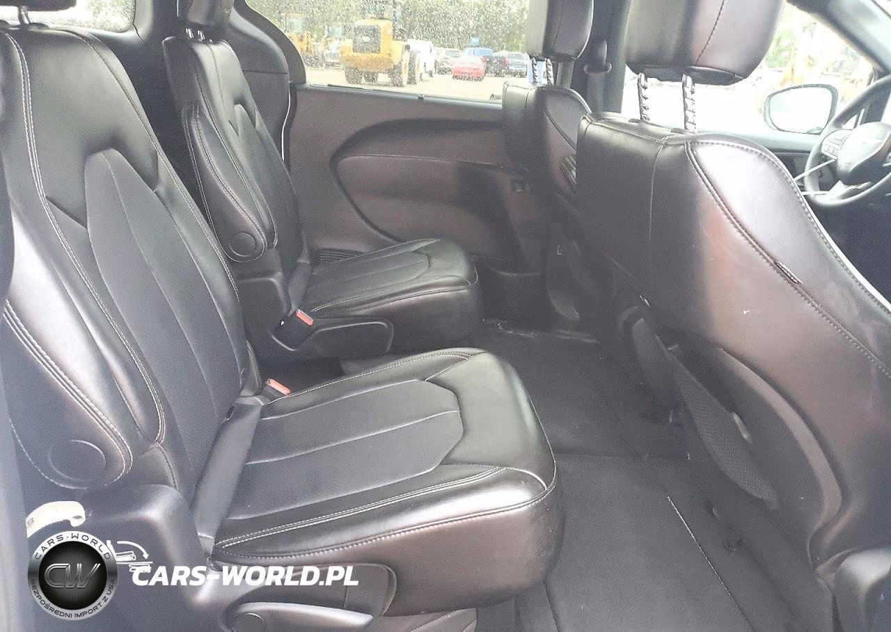 2025 Chrysler Pacifica Select VIN:2C4RC1BG8SR531261 - 11