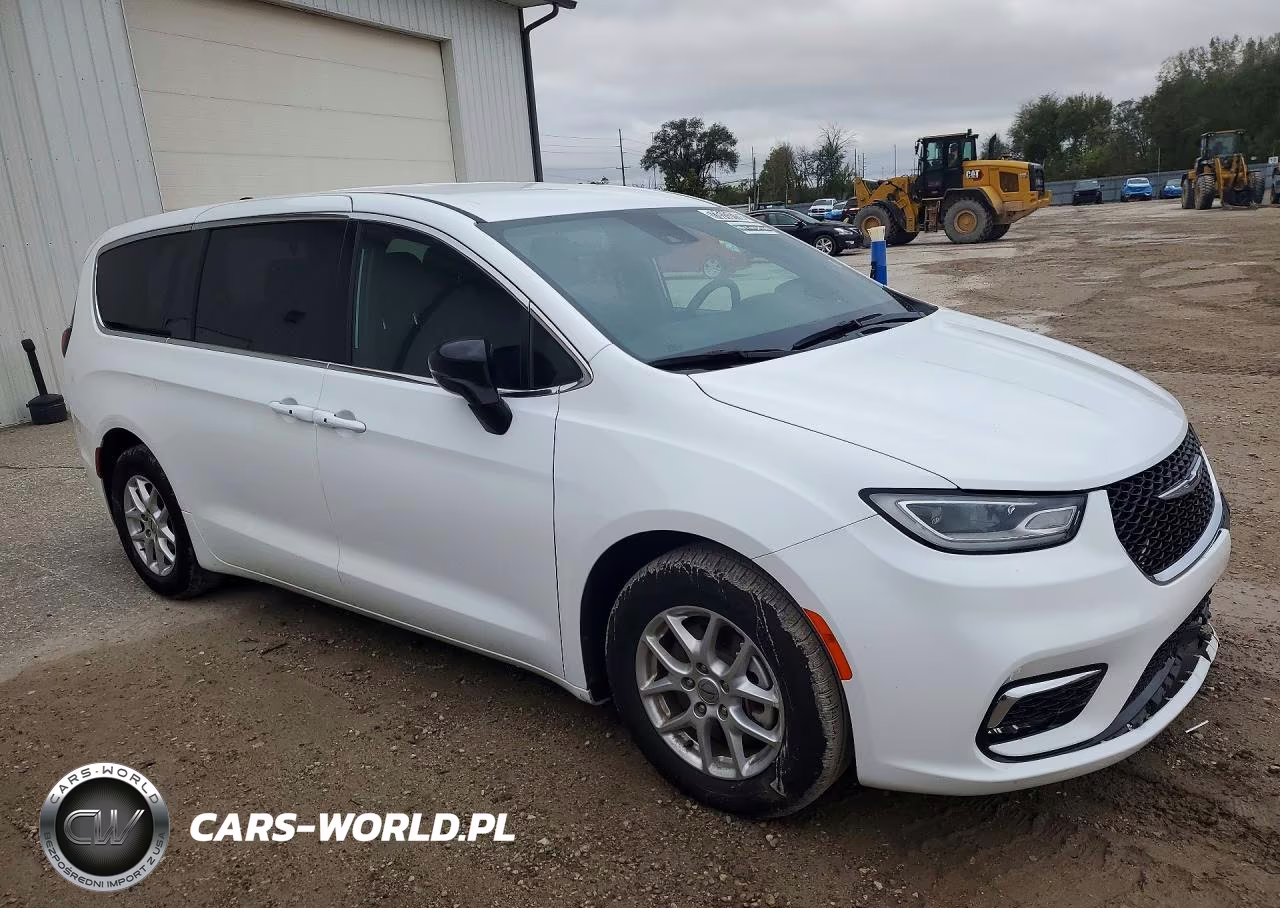 2025 Chrysler Pacifica Select VIN:2C4RC1BG8SR531261 - 4