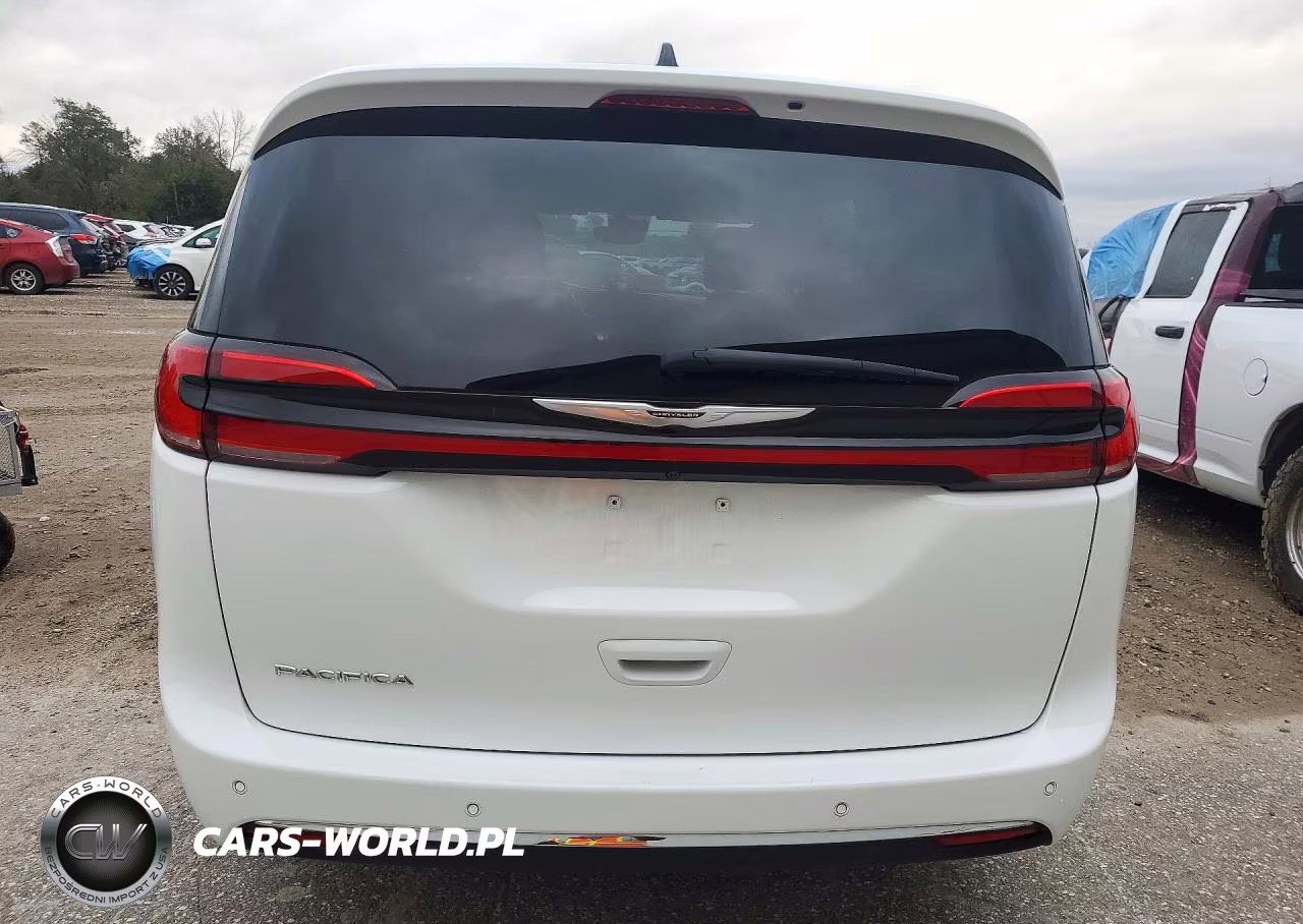 2025 Chrysler Pacifica Select VIN:2C4RC1BG8SR531261 - 6