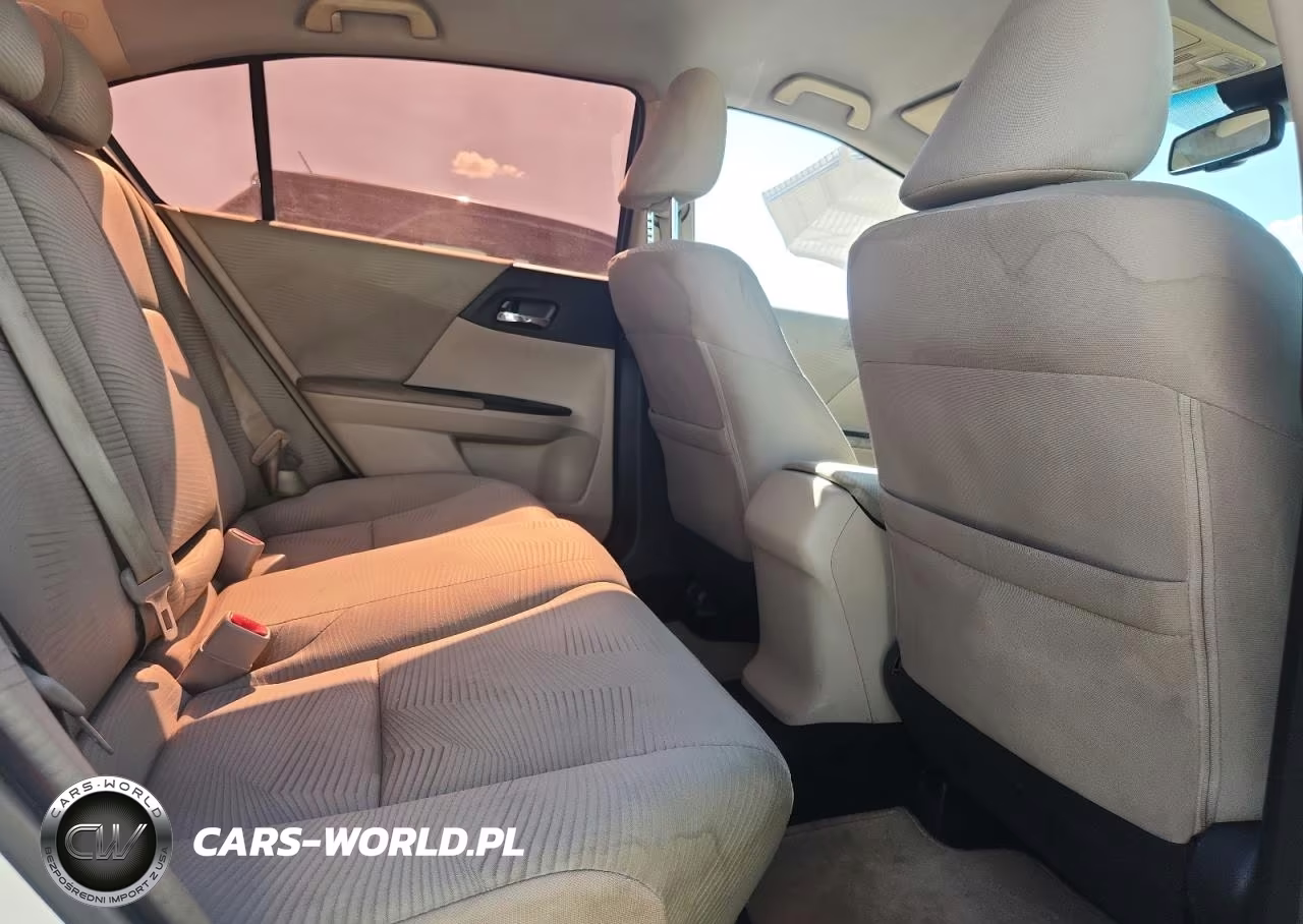 HONDA ACCORD VIN:1HGCR2F38HA140773 - 10