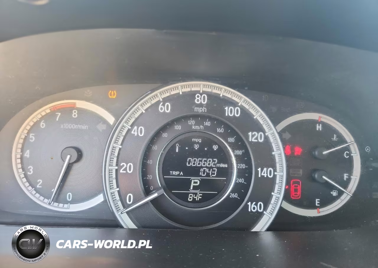 HONDA ACCORD VIN:1HGCR2F38HA140773 - 9