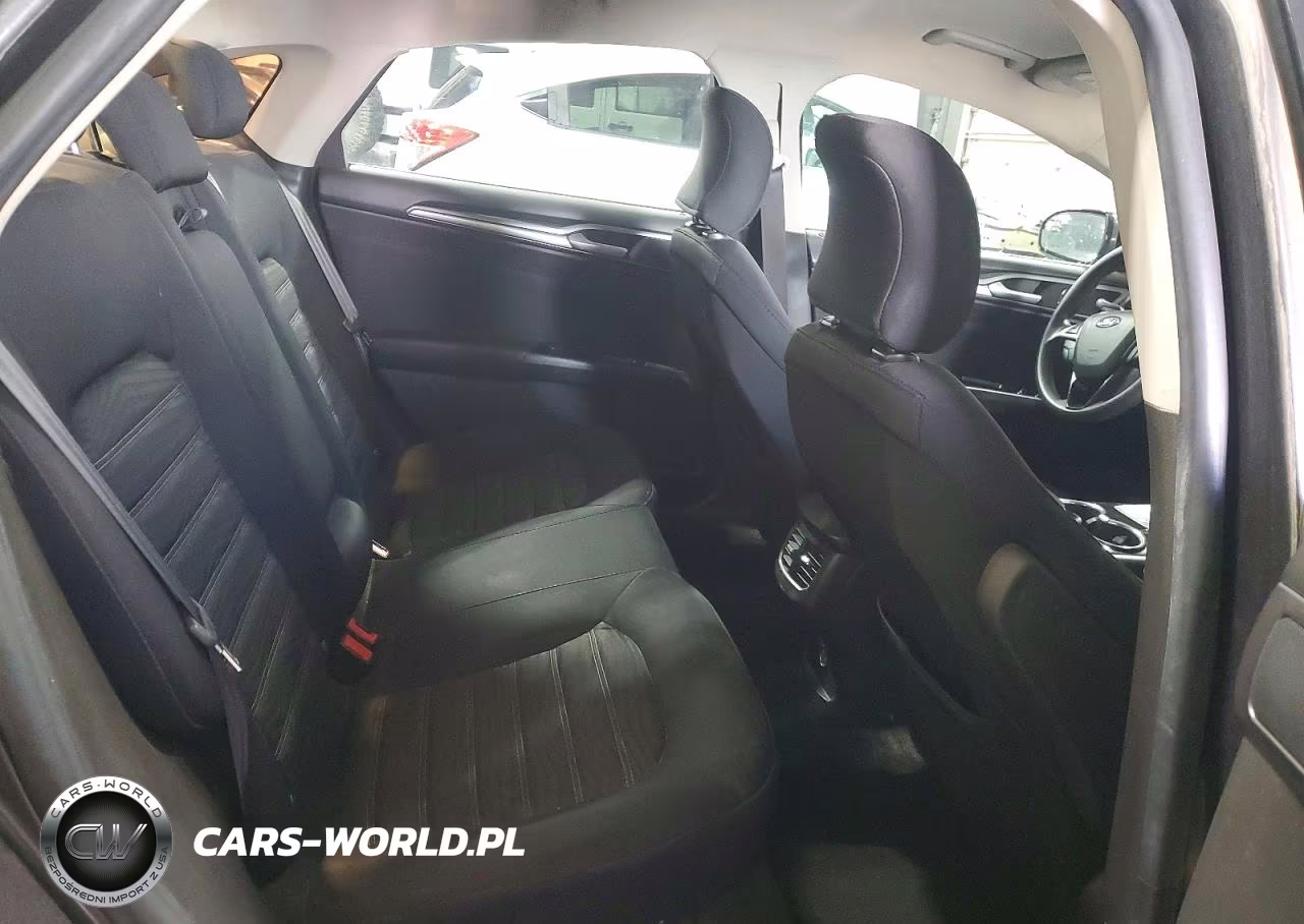 2016 Ford Fusion Se VIN:3FA6P0H7XGR290867 - 10