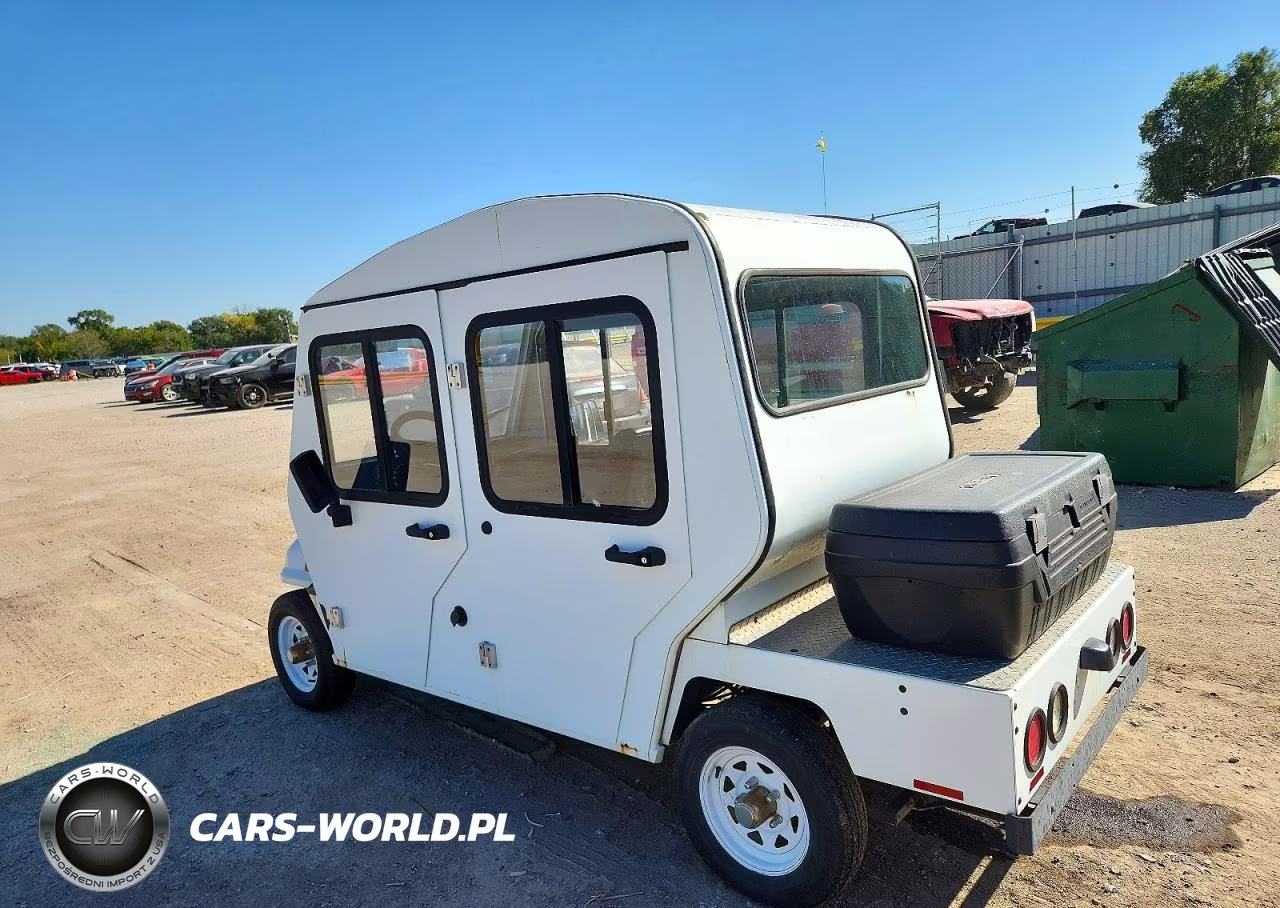 2015 Colu Par Car VIN:5FCLS46B4A1001533 - 3