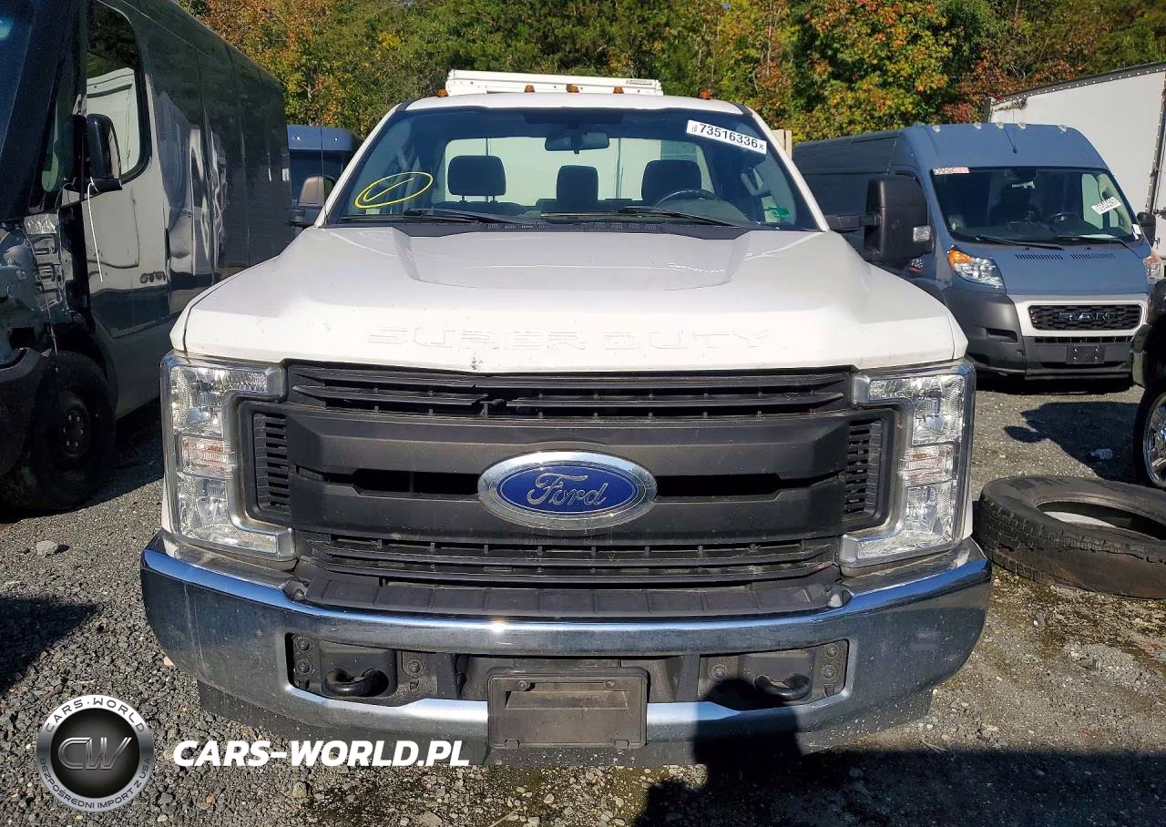 2019 Ford F350 Super Duty VIN:1FDRF3G62KEG57546 - 5