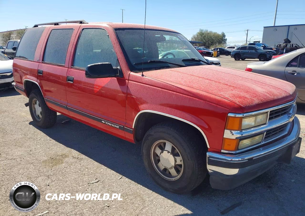 1999 Chevrolet Tahoe C1500 VIN:1GNEC13R0XJ527190 - 4