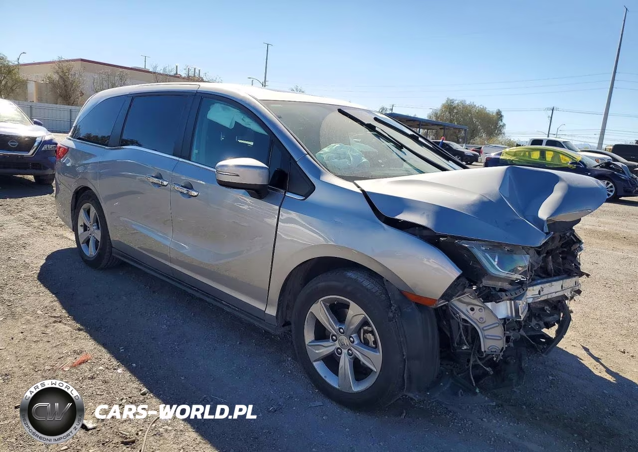 2018 Honda Odyssey Exl VIN:5FNRL6H79JB002741 - 4