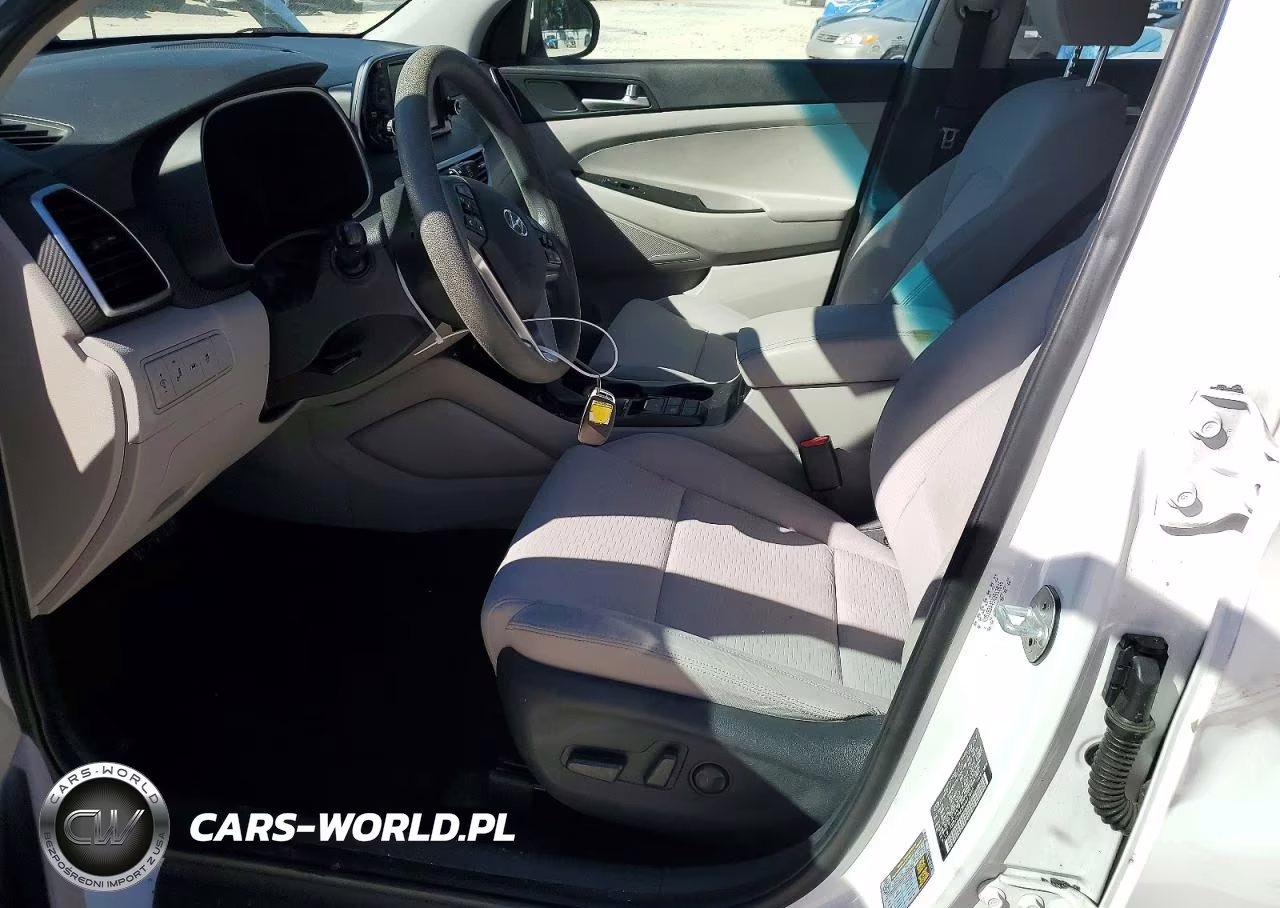 2019 Hyundai Tucson Value VIN:KM8J33A45KU912645 - 7