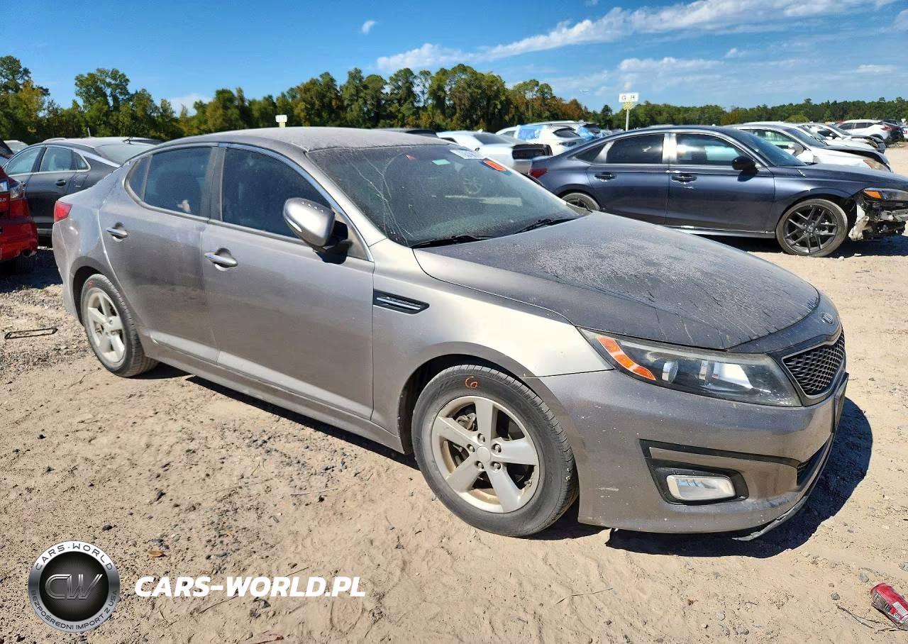 2015 Kia Optima Lx VIN:5XXGM4A75FG403839 - 4