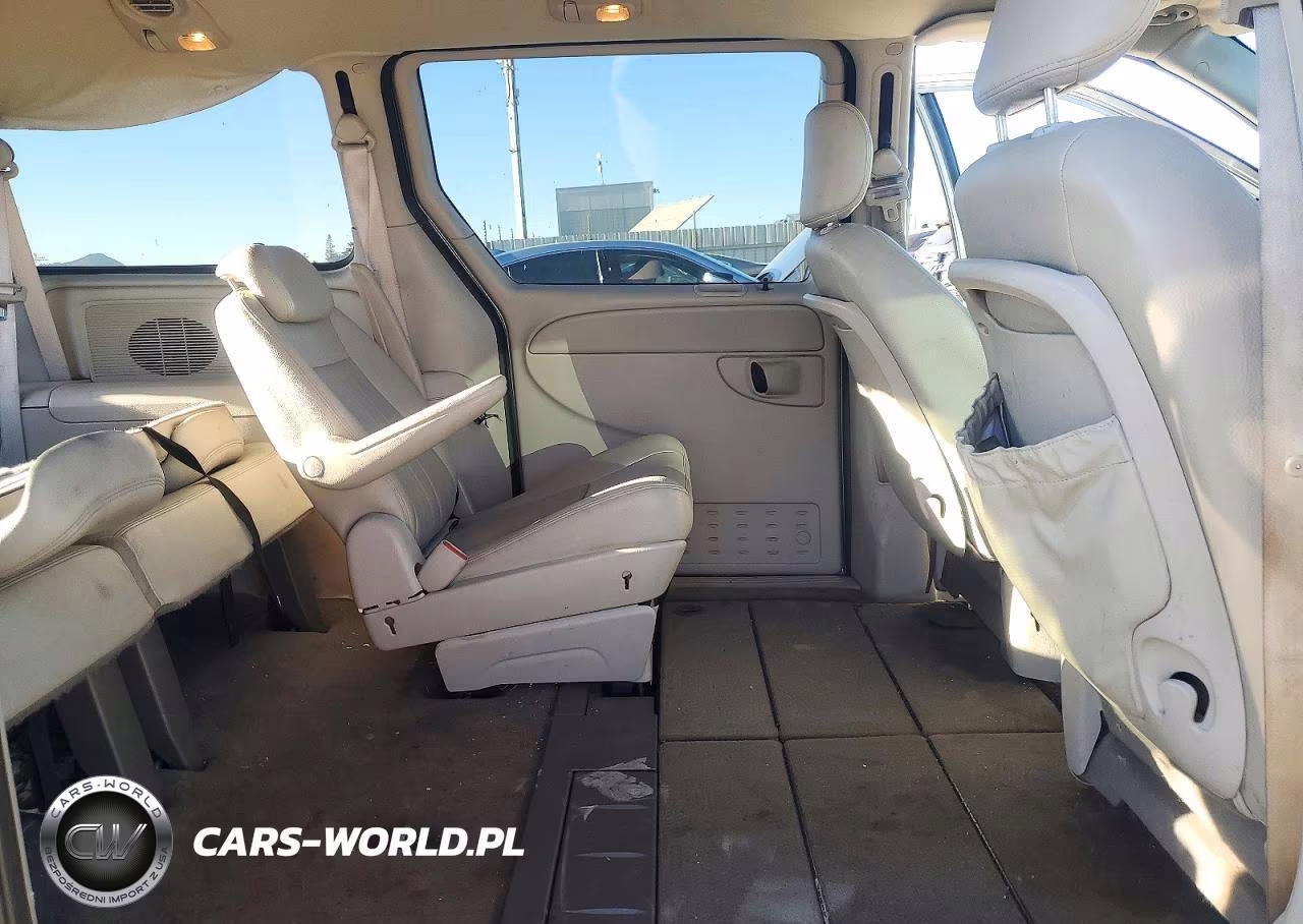 2007 Chrysler Town & Country Touring VIN:2A8GP54L87R316430 - 11