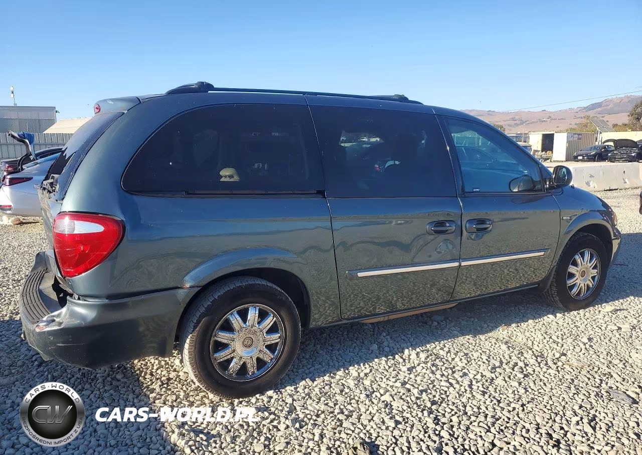 2007 Chrysler Town & Country Touring VIN:2A8GP54L87R316430 - 3