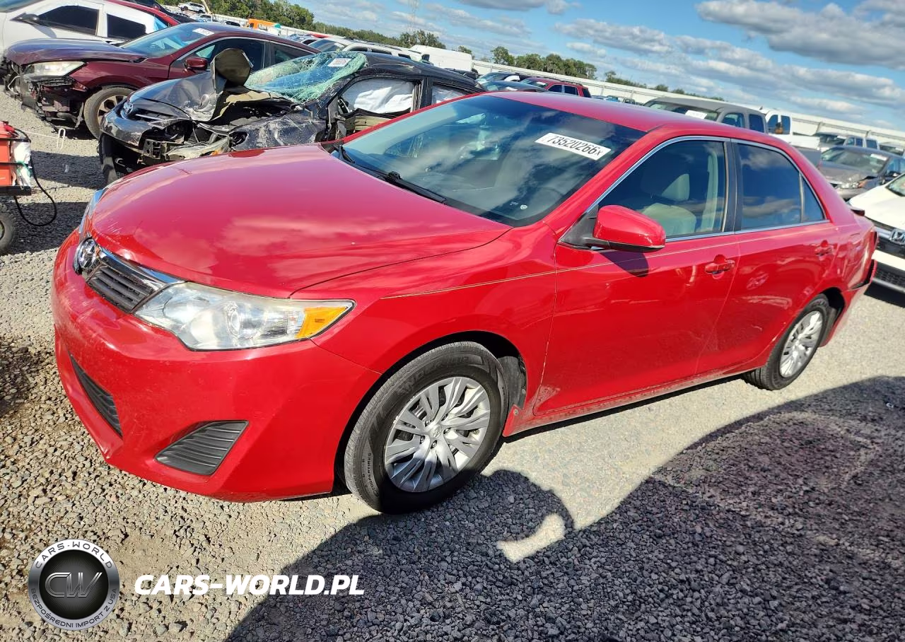 2014 Toyota Camry L – zdjęcie 1 z 12
