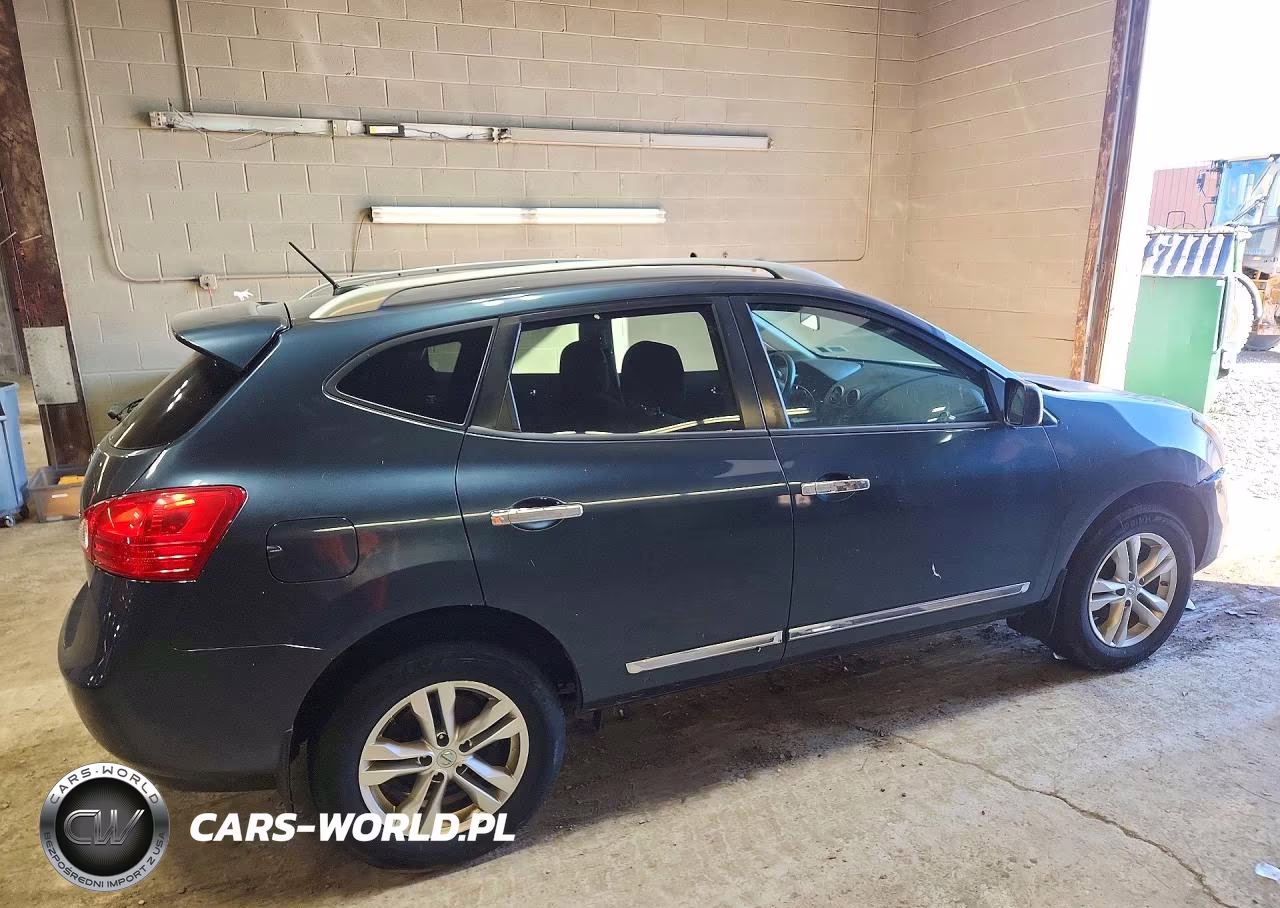 2015 Nissan Rogue Select S VIN:JN8AS5MV5FW262592 - 3