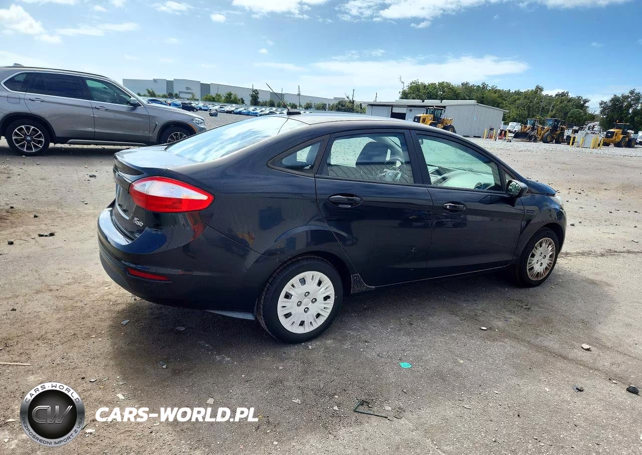 2015 Ford Fiesta S VIN:3FADP4AJ4FM161362 - 3