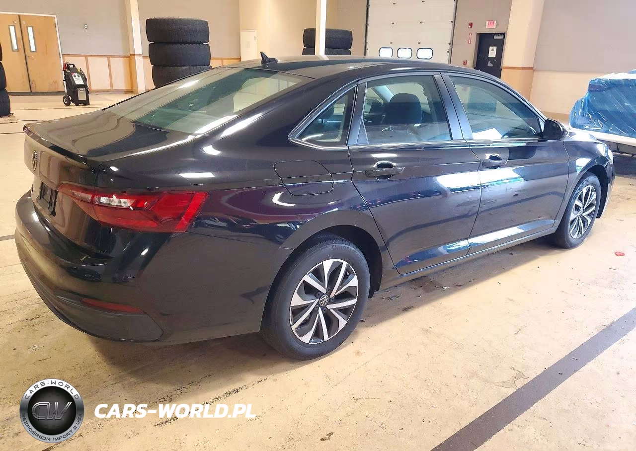 2024 Volkswagen Jetta S VIN:3VW5M7BU2RM010491 - 3