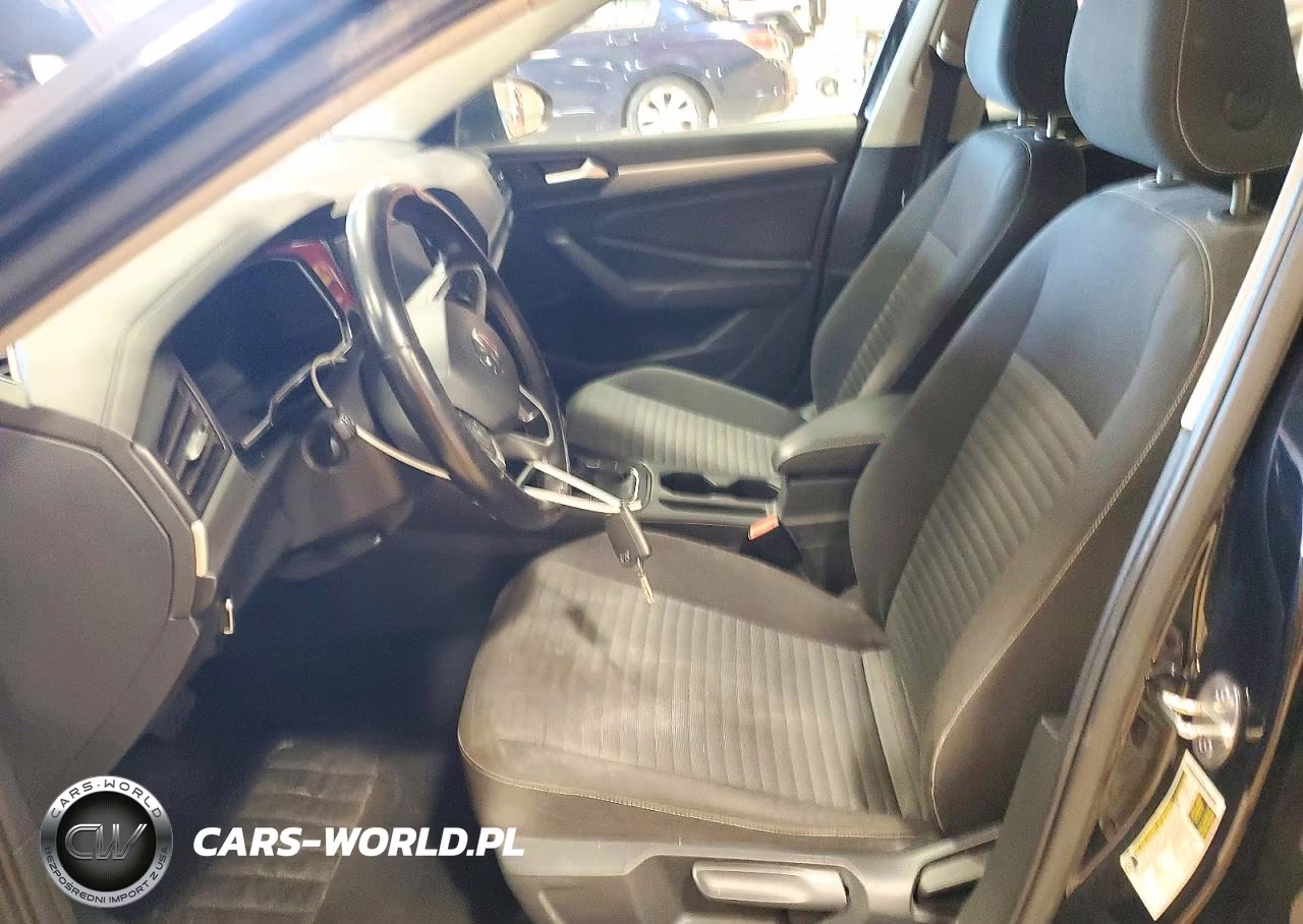 2024 Volkswagen Jetta S VIN:3VW5M7BU2RM010491 - 7