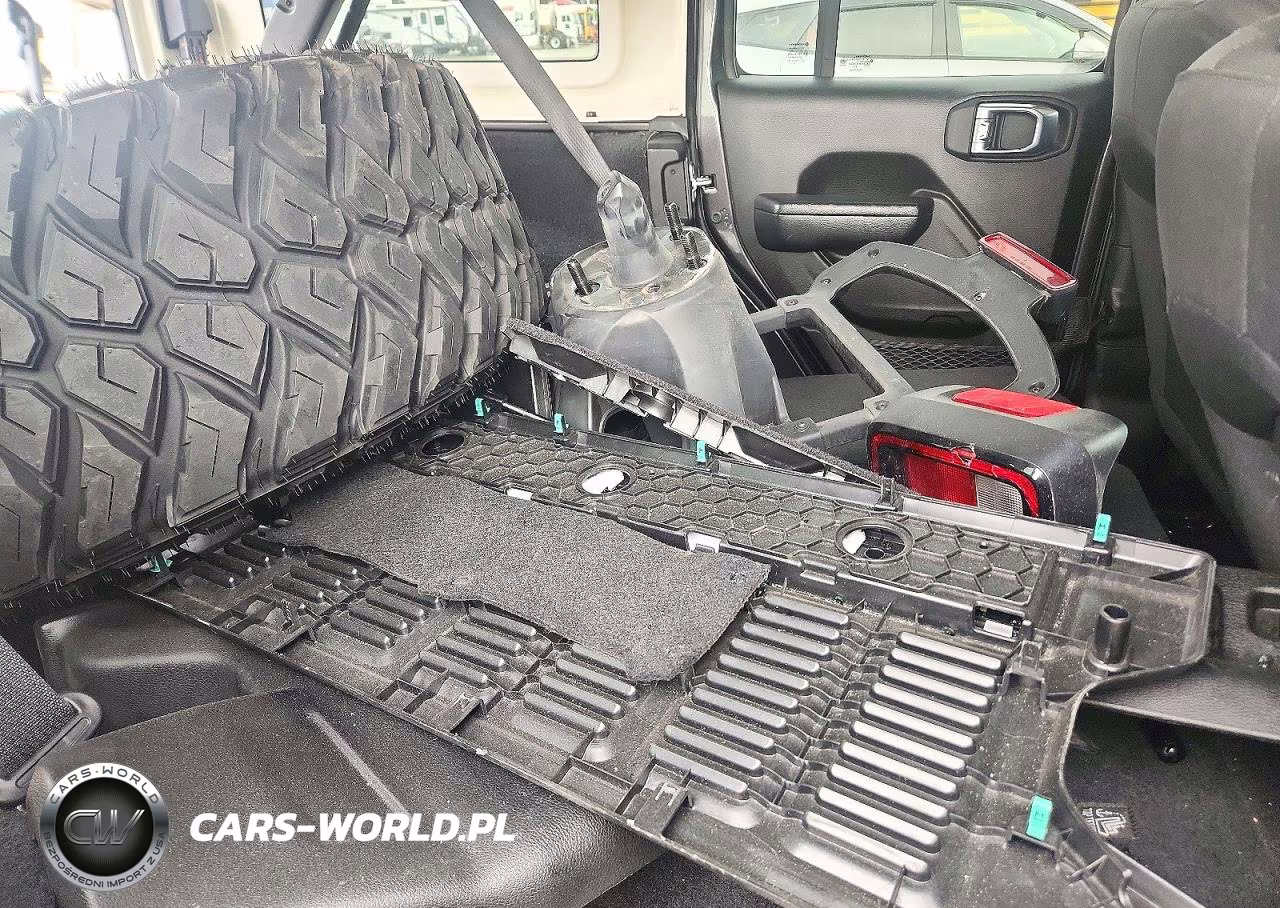 2021 Jeep Wrangler Unlimited Sport VIN:1C4HJXDN2MW786532 - 13