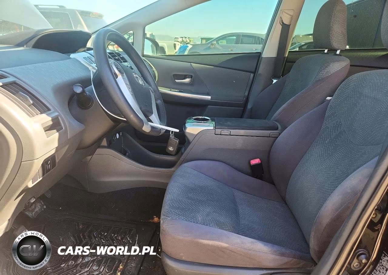 2013 Toyota Prius V Two VIN:JTDZN3EU9D3289485 - 7