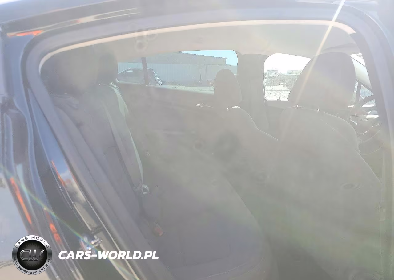 2018 Chevrolet Cruze Ls VIN:1G1BC5SM7J7125799 - 10