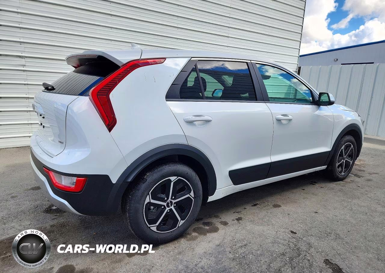 2026 Kia Niro Lx VIN:KNDCP3LE1T5330481 - 3