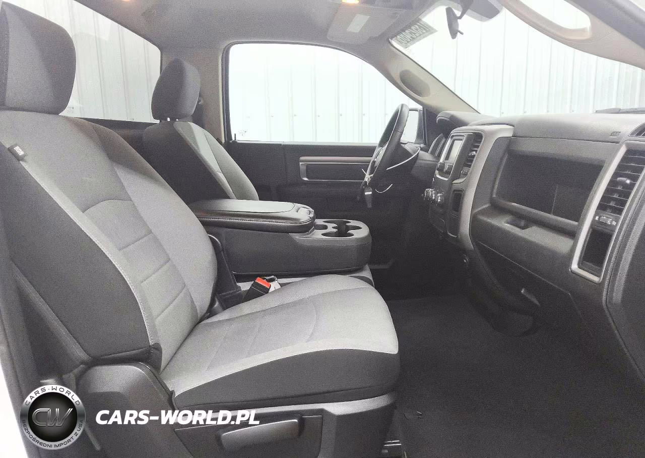 2022 Ram 1500 Classic Tradesman VIN:3C6JR6DT2NG329911 - 13