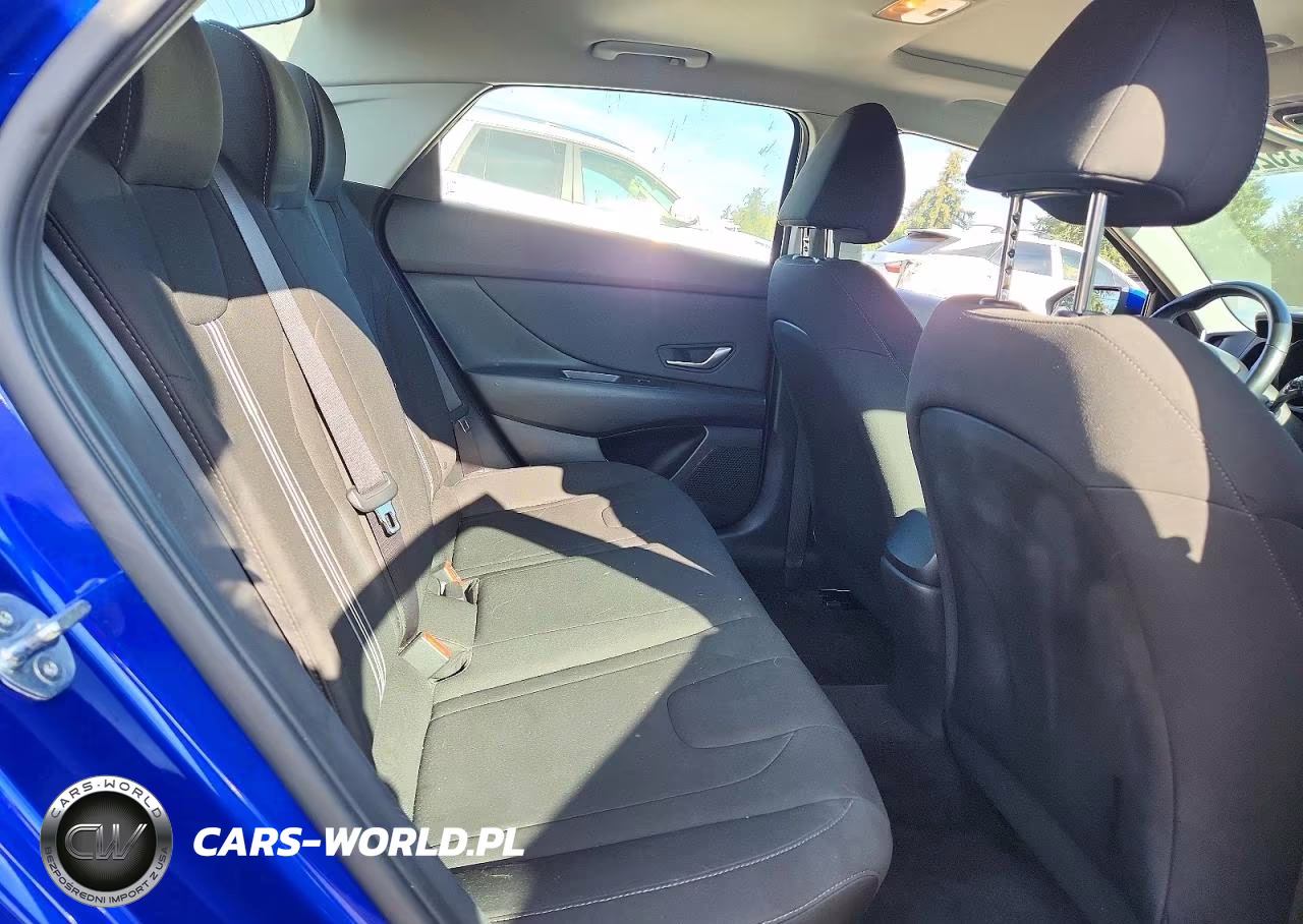 2021 Hyundai Elantra Sel VIN:KMHLM4AGXMU144184 - 10