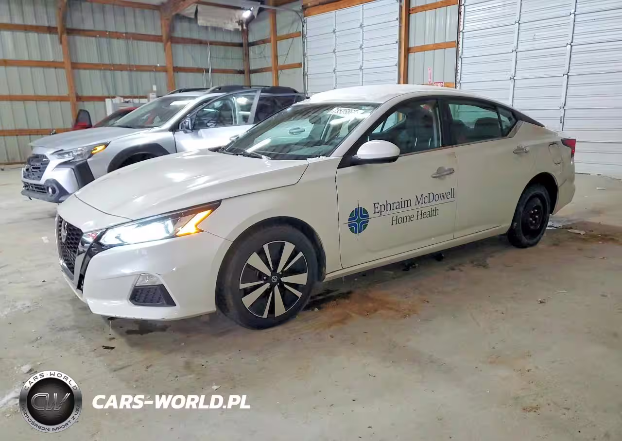 2022 Nissan Altima Sv