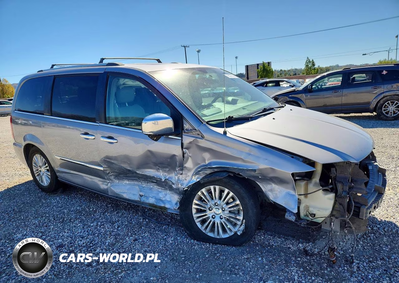 2014 Chrysler Town & Country Limited VIN:2C4RC1GG1ER178102 - 4