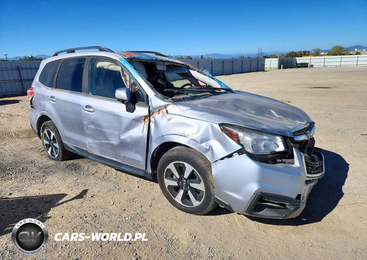 2018 Subaru Forester 2.5I Premium VIN:JF2SJAEC9JH406409 - 4