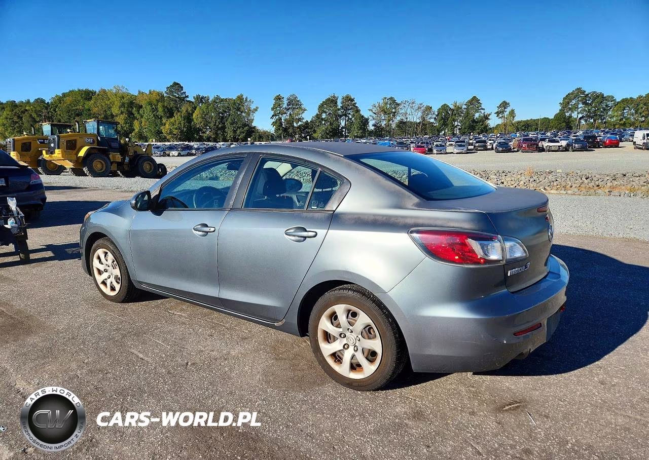 2012 Mazda Mazda3 I Touring 4D VIN:JM1BL1UF1C1630547 - 2