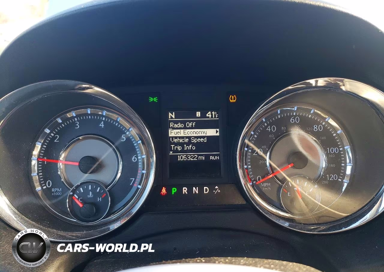 2011 Chrysler Town & Country Touring VIN:2A4RR5DGXBR666917 - 9