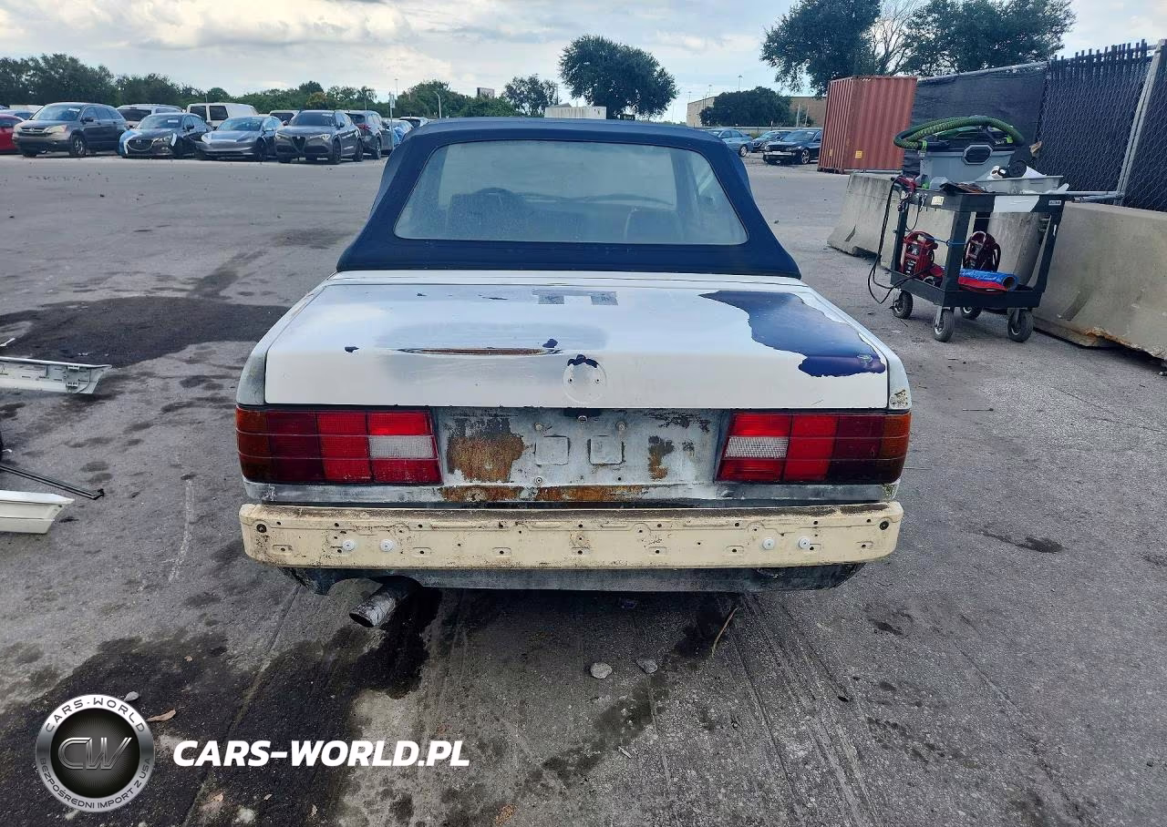1991 BMW 325 Ic Automatic VIN:WBABB2314MEC26344 - 6