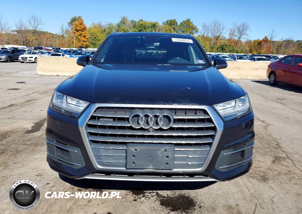 2017 Audi Q7 Premium Plus VIN:WA1LHAF78HD051003 - 5