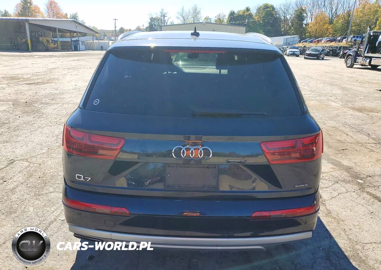 2017 Audi Q7 Premium Plus VIN:WA1LHAF78HD051003 - 6
