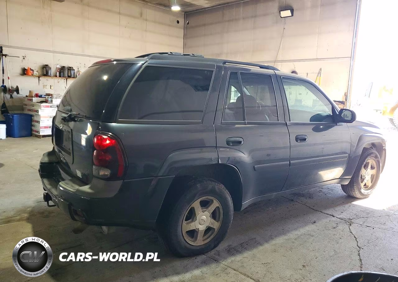 2006 Chevrolet Trailblazer Ls VIN:1GNDT13S262290581 - 3