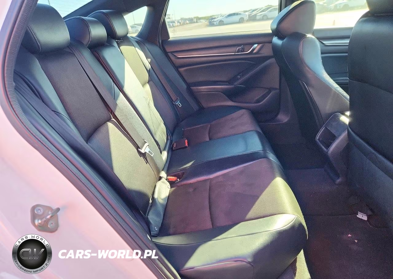 2018 Honda Accord Sport VIN:1HGCV1F35JA174505 - 10
