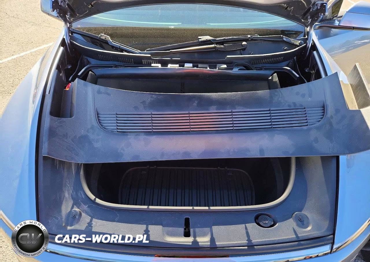 2026 Tesla Model Y VIN:7SAYGDEEXTF703379 - 11