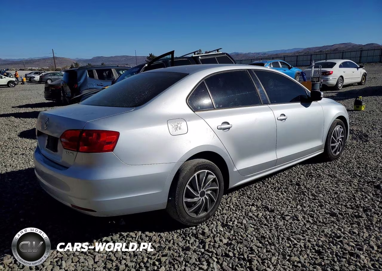 2011 Volkswagen Jetta Se VIN:3VWDX7AJ2BM327624 - 3