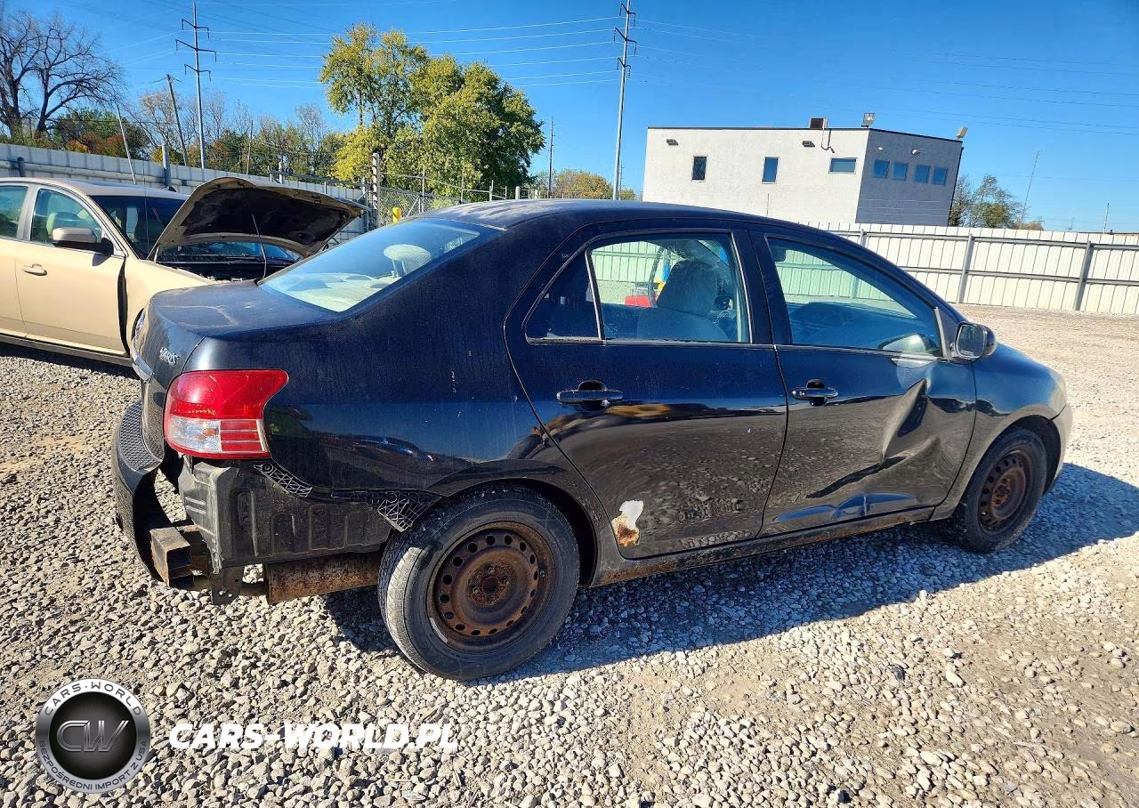 2008 Toyota Yaris Base VIN:JTDBT923381283107 - 3