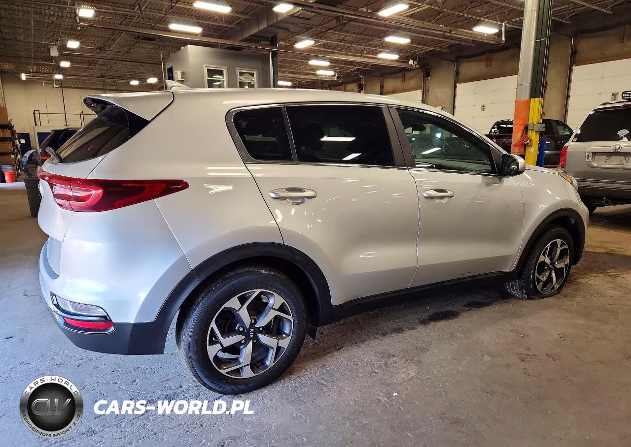 2021 Kia Sportage Lx VIN:KNDPM3AC4M7918697 - 3