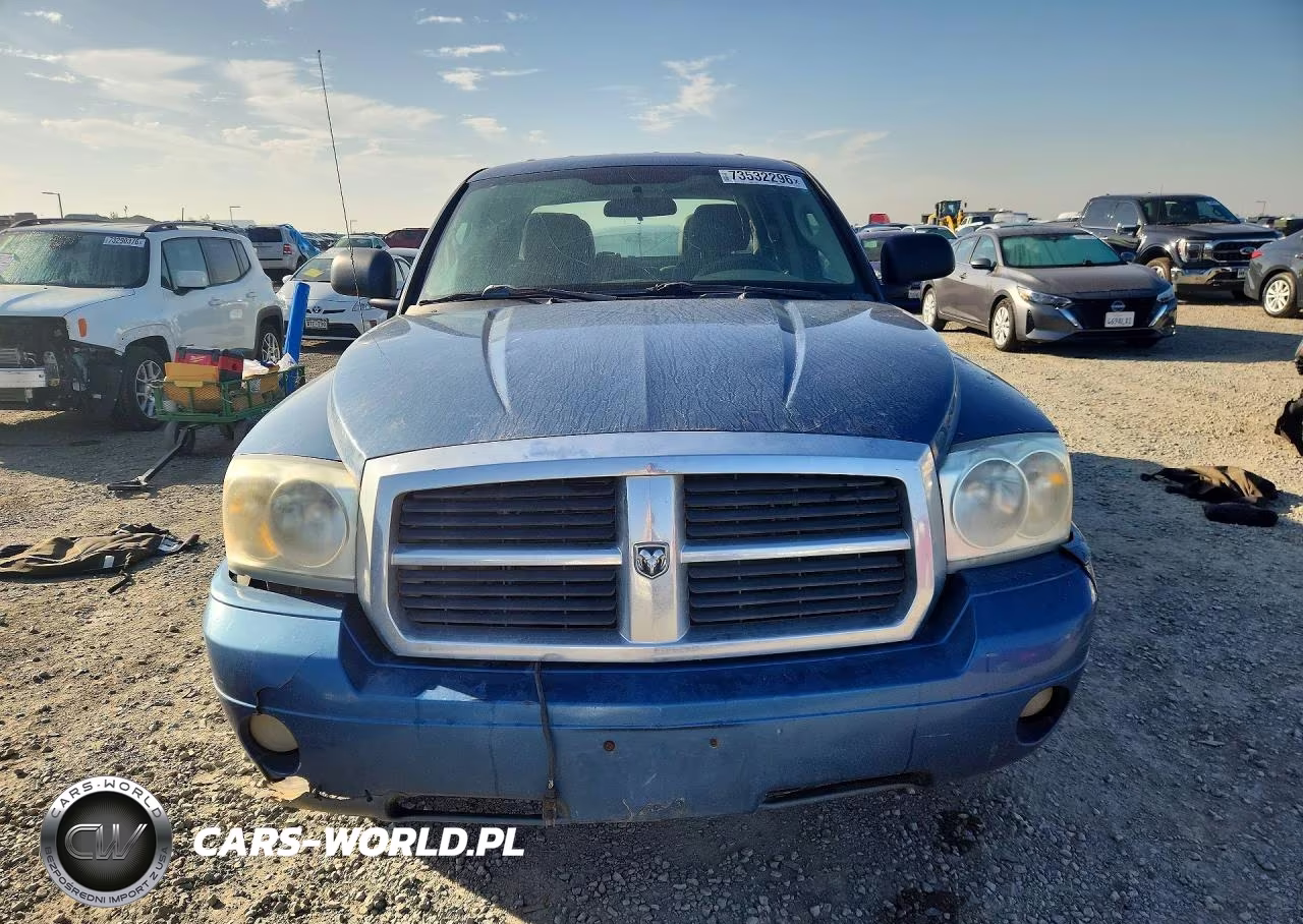 2005 Dodge Dakota Quad Slt VIN:1D3HW48N25S149764 - 5