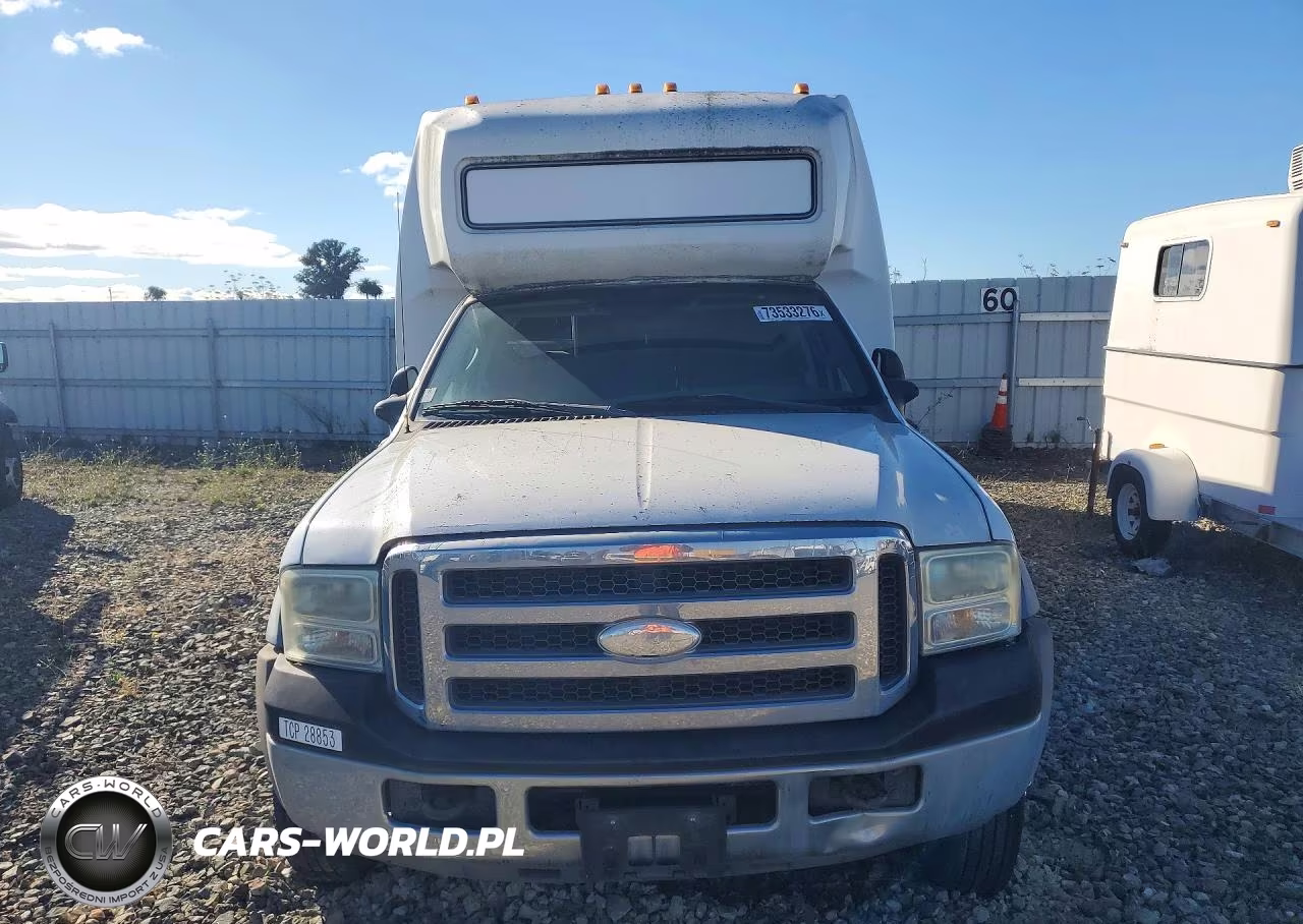2007 Ford F550 Super Duty Shuttle Bus VIN:1FDAF56P57EB27825 - 5