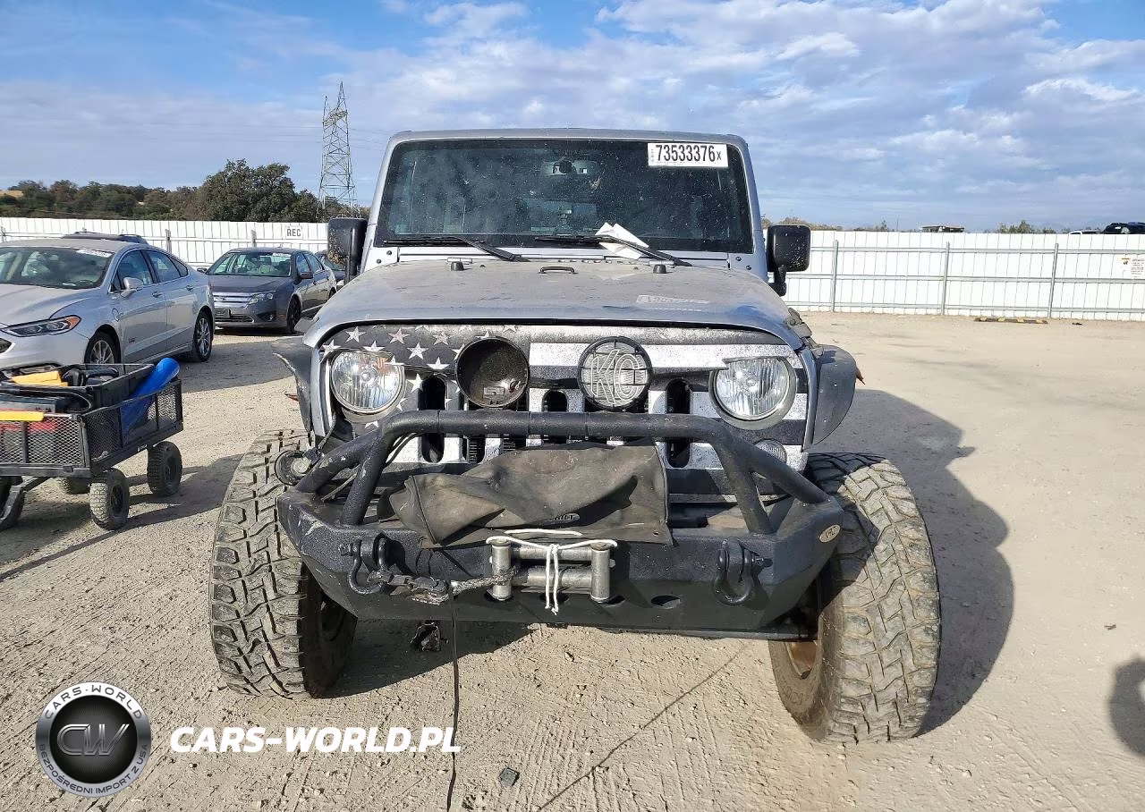 2016 Jeep Wrangler Unlimited Sport VIN:1C4BJWDGXGL162579 - 5