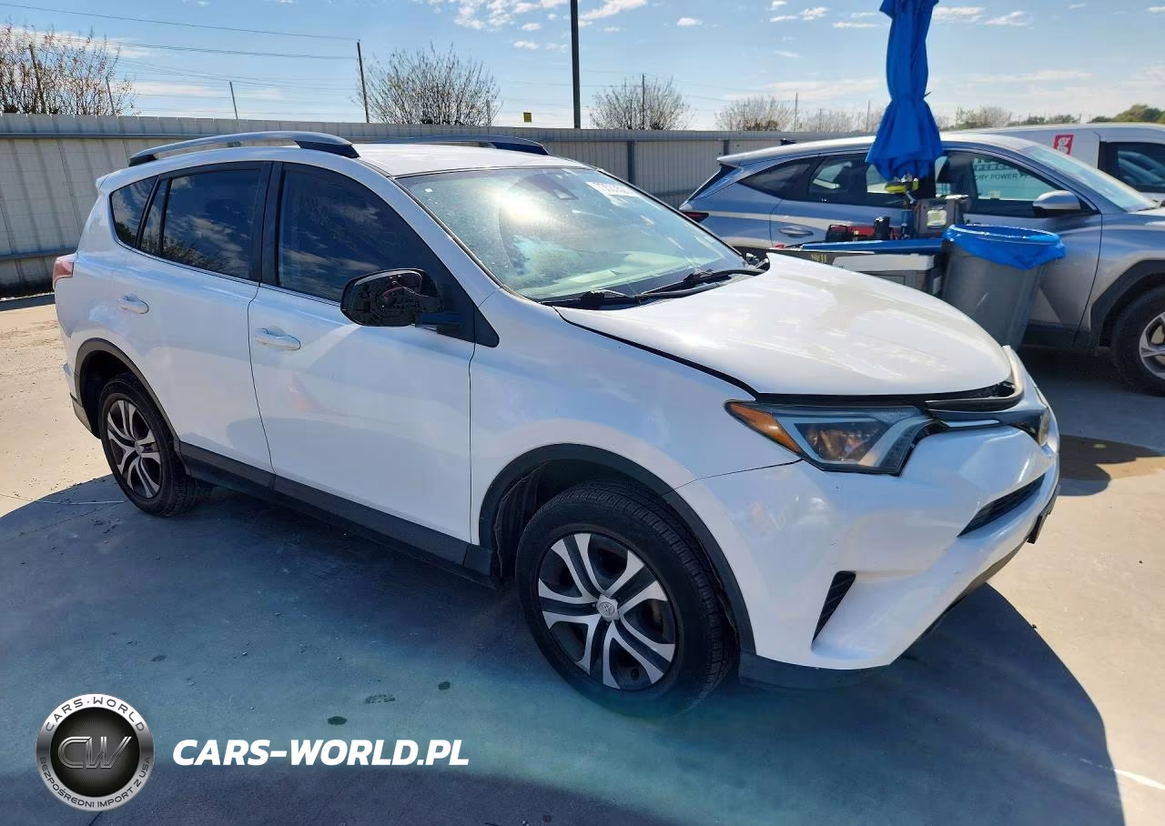2018 Toyota Rav4 Le VIN:JTMZFREV7JJ752403 - 4