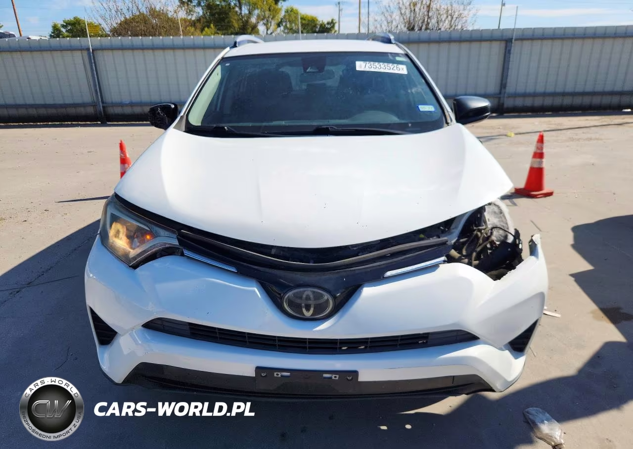 2018 Toyota Rav4 Le VIN:JTMZFREV7JJ752403 - 5