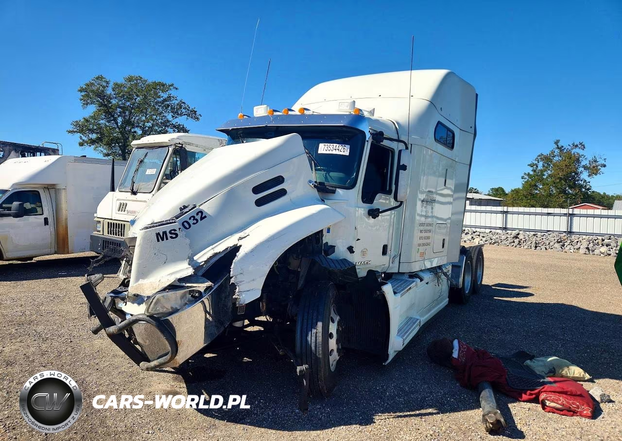 2014 Mack Cxu613 Semi Truck
