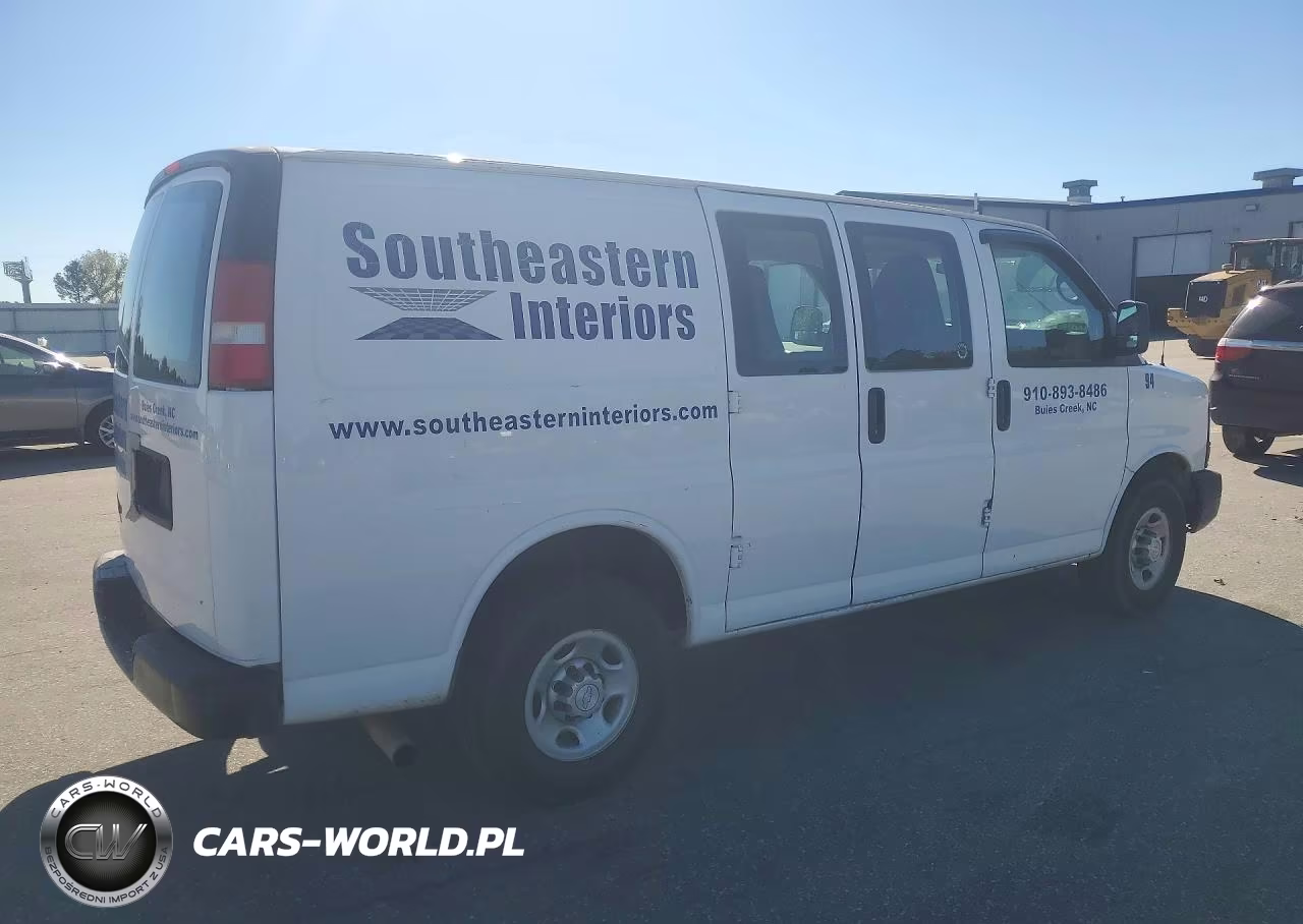 2015 Chevrolet Express G2500 VIN:1GCWGFCFXF1285091 - 3