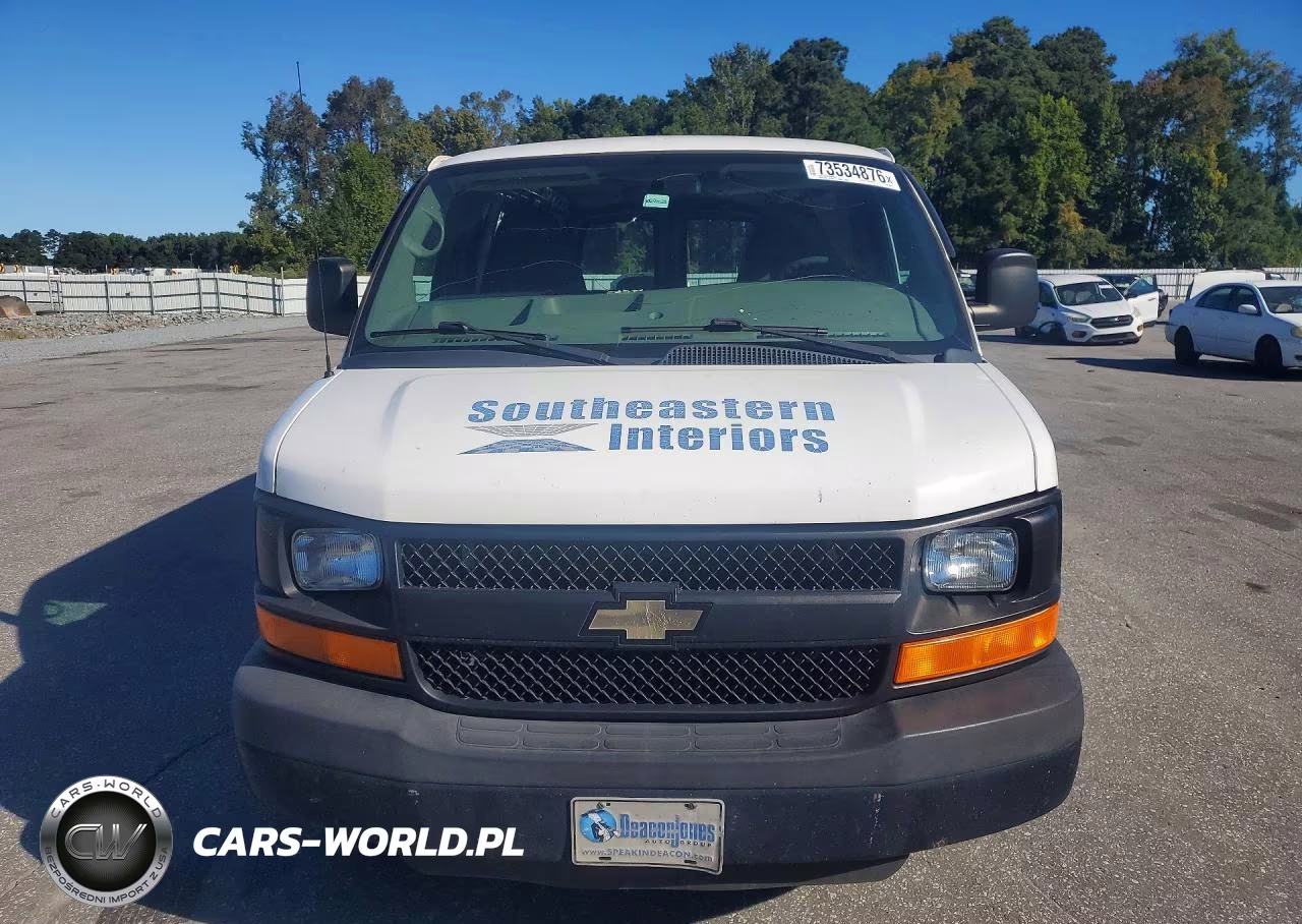 2015 Chevrolet Express G2500 VIN:1GCWGFCFXF1285091 - 5