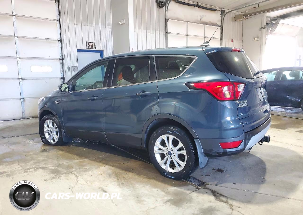 2019 Ford Escape Se VIN:1FMCU9GDXKUA38082 - 2
